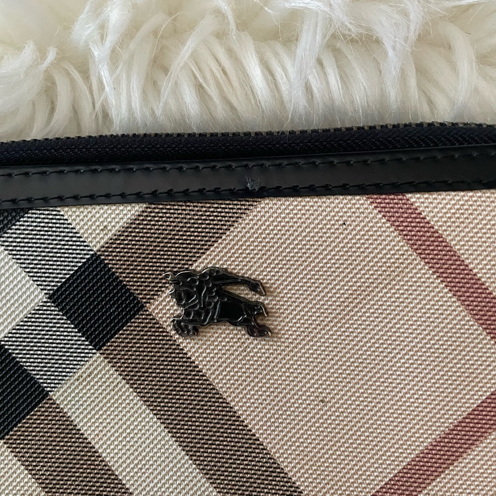 Burberry Beige and Black Check Wallet - Picture 13 of 14